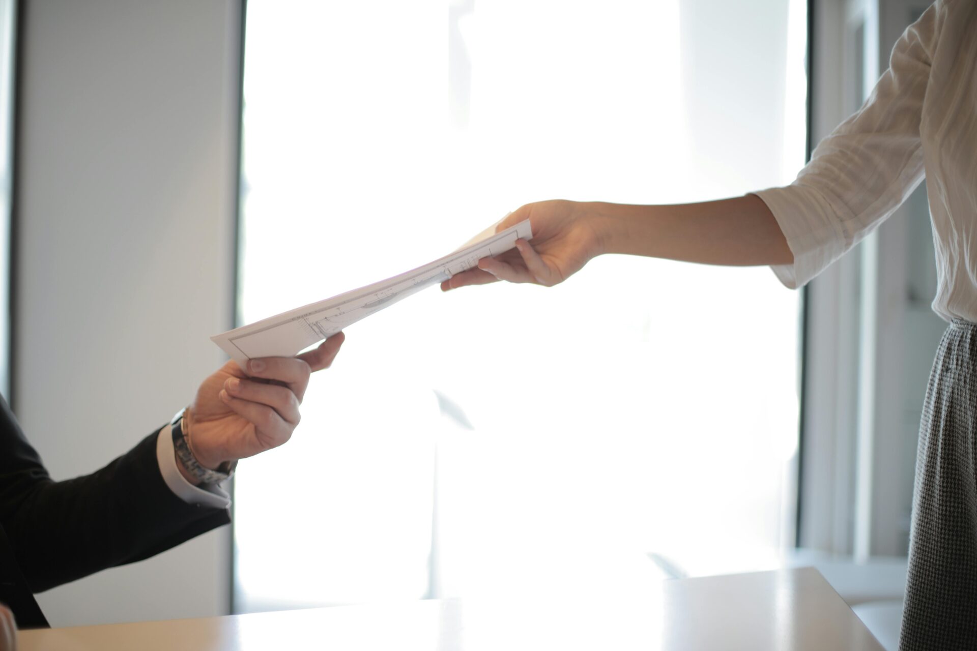 Why Choose Contract Position Over Permanent Job